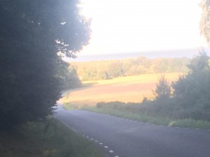 Bild från en av de högsta punkterna från Österlen (158 m.ö.h.) med havet i horisonten.