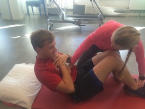 Situps för Oskar.